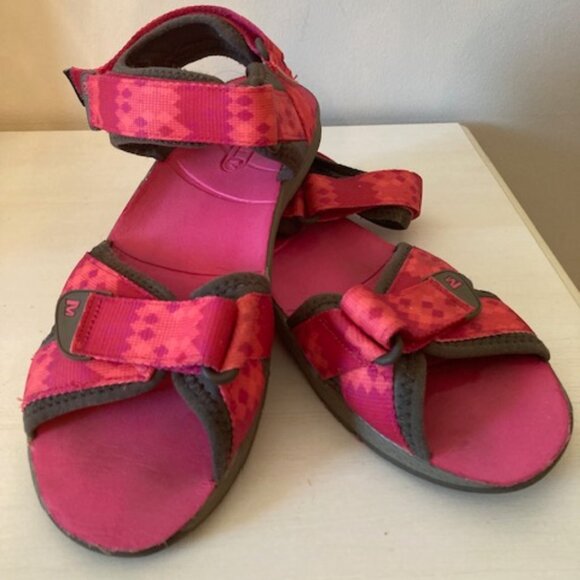 Merrell Velcro Strap Pink Sandals -EUC - Picture 2 of 6